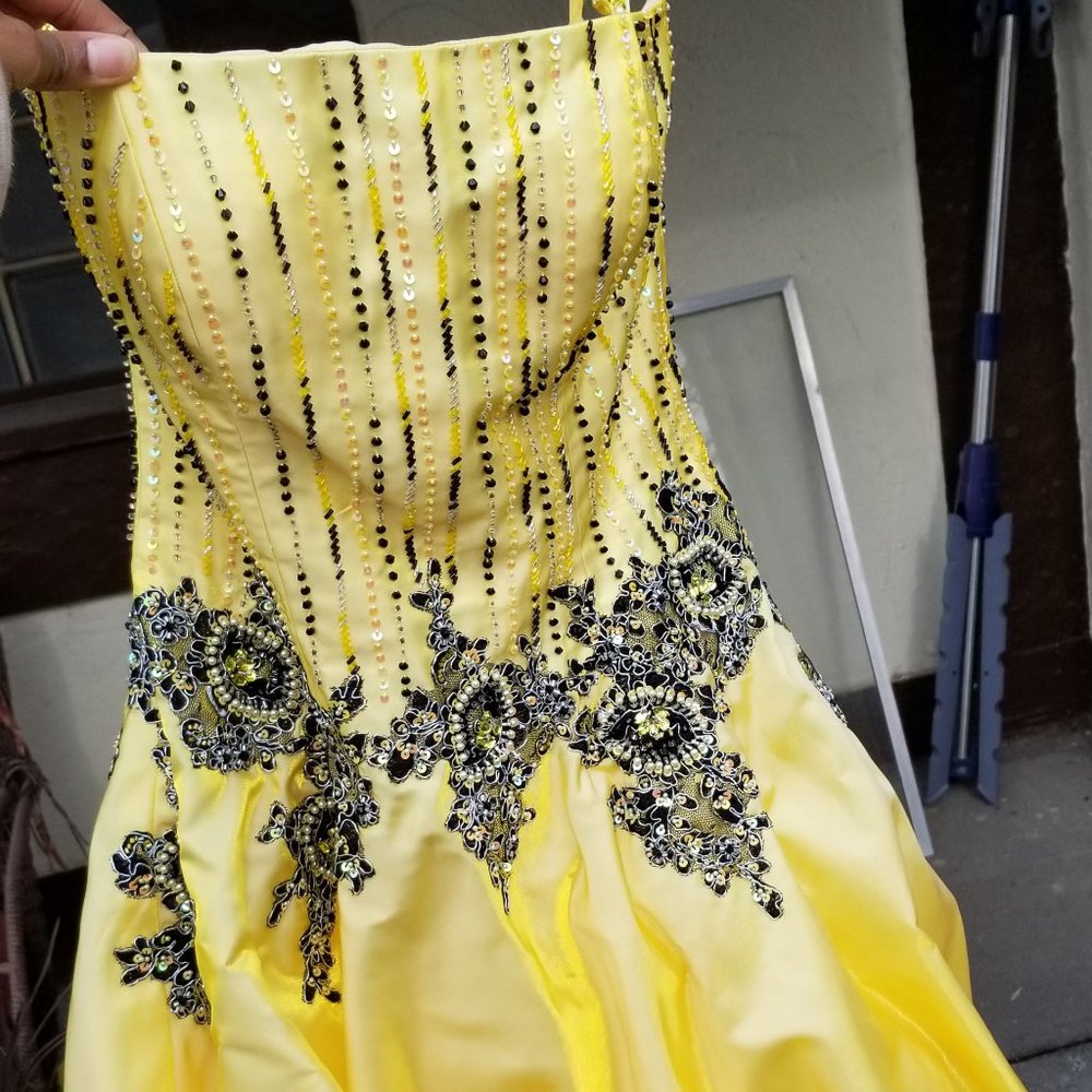 Unique, elegant formal dress